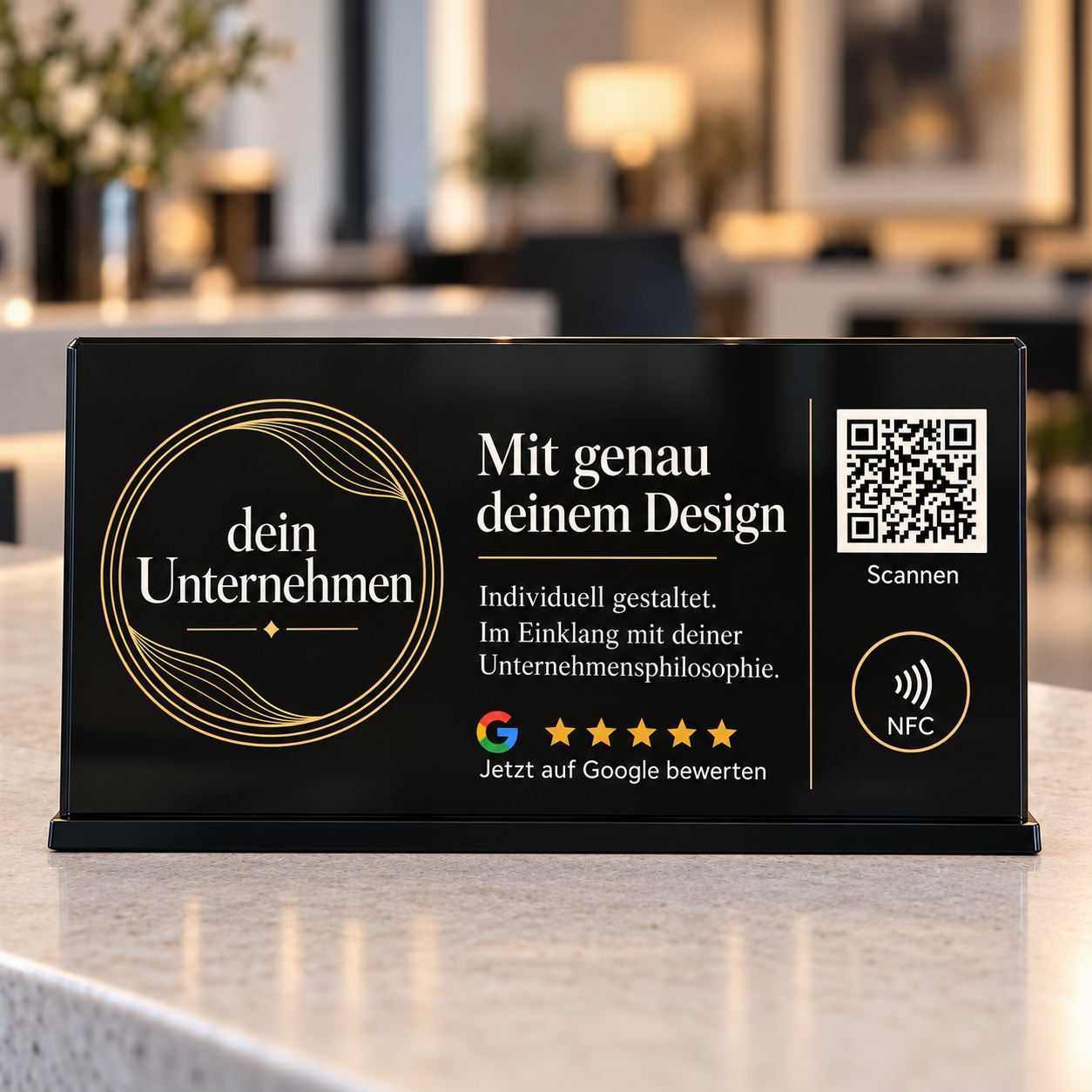 Schwarzer Tischaufsteller mit goldener Gestaltung, Google-Bewertungen, QR-Code und NFC-Symbol